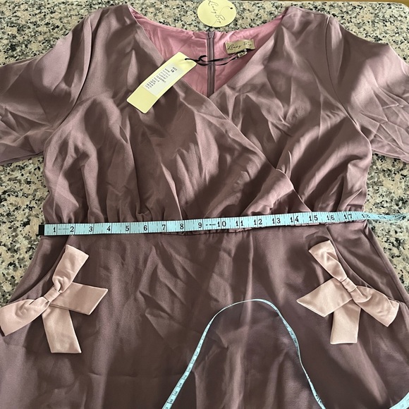 Lindy bop 1x mauve dress with long sleeves and good size pockets new with tags - Picture 3 of 5